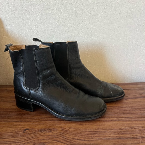 Women’s Black Leather Boots Size 8